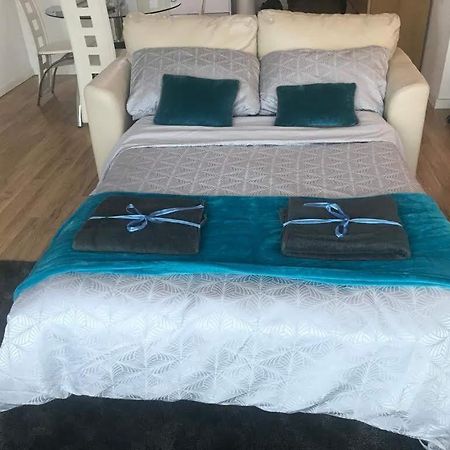 Marco Island -Very Spacious City Centre 1 Bedroom Apartment Nottingham Bagian luar foto