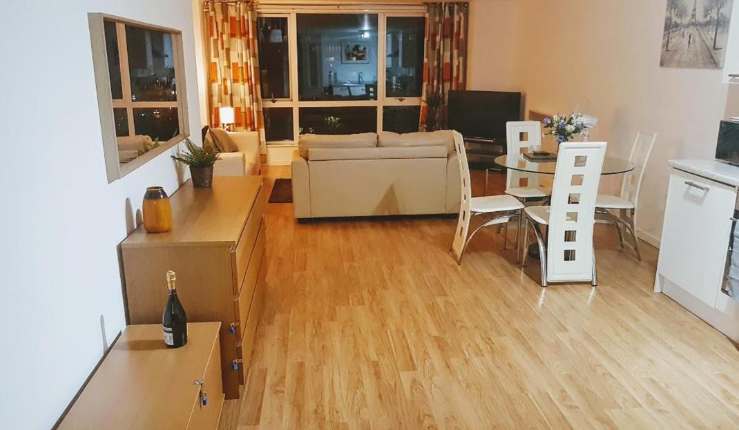 Marco Island -Very Spacious City Centre 1 Bedroom Apartment Nottingham Bagian luar foto